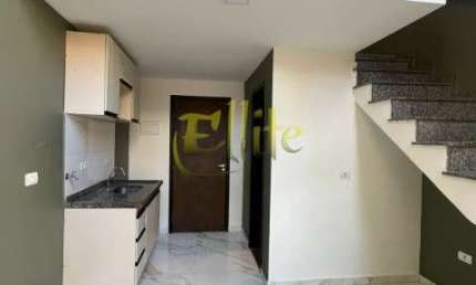 Loft Duplex de 35m² disponível para locação, perfeito para quem busca praticidade e conforto em uma localização estratégica.