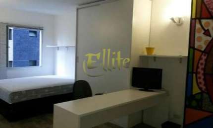 Studio mobiliado/equipado com 24 m², ideal para quem busca praticidade, conforto e uma localização estratégica.