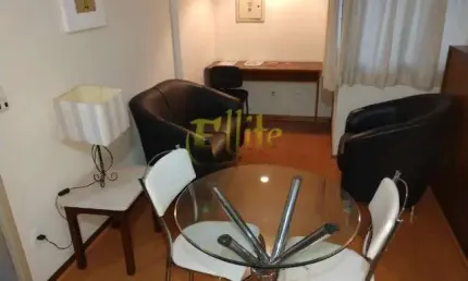 Flat para locação localizado a poucos minutos da Estação Berrini, da Av. Eng. Luís Carlos Berrini e do Shopping Vila Olímpia!