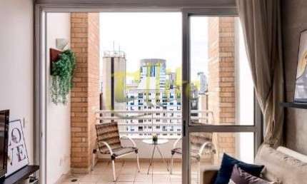 Apartamento Duplex para locação e/ou venda no Brooklin, totalmente mobiliado com serviços, próximo à Estação Berrini!