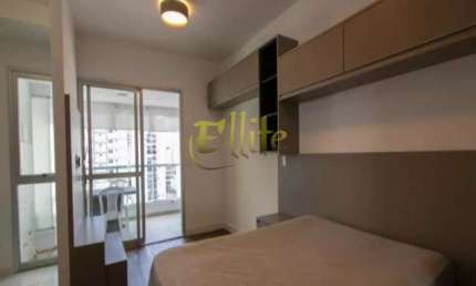 Apartamento com 1 dormitório para locação na região de Moema em São Paulo, à 900 metros da estação Moema!