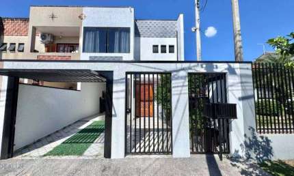 Casa com 4 quartos à venda na Avenida Gonzales Pecotche, 750, Aristocrata, São José dos Pinhais, 143 m2 por R$ 789.000