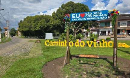 Terreno à venda na Rua Júlio César Setenareski, Colônia Murici, São José dos Pinhais por R$ 4.000.000