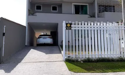 Casa com 3 quartos à venda na Avenida Gonzales Pecotche, Aristocrata, São José dos Pinhais, 267 m2 por R$ 1.199.000