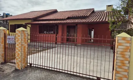 Casa espaçosa e bem estruturada para locação anual – ingleses, florianópolis