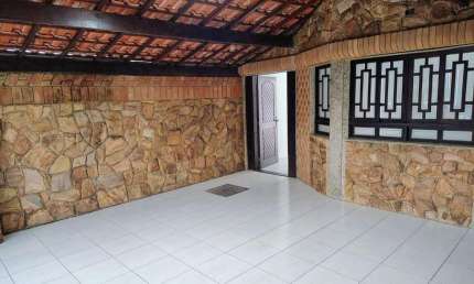 Casa geminada a venda na Vila Tupi! - Praia Grande, SP