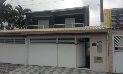 Casa com 3 quartos à venda no Balneário Maracanã, Praia Grande 