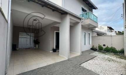 Casa com 3 quartos à venda na Brasilia, 61, Centro, Penha por R$ 1.500.000