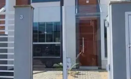 Casa com 3 quartos à venda na Rua José Lino Rocha, 72, Meia Praia, Navegantes por R$ 699.000