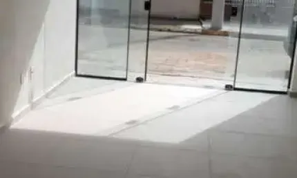 Sala comercial com 1 sala para alugar na rua josé anacleto, 143, gravata, navegantes por r$ 2.900