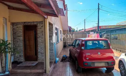 Casa com 3 quartos à venda na Rua Guaíra, 5744, Boqueirão, Guarapuava