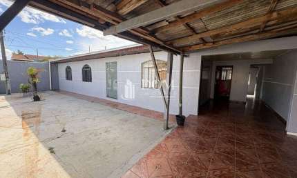 Casa com 4 quartos à venda na Rua David Alves de Goes, Boqueirão, Guarapuava