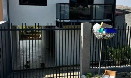 Casa com 3 quartos à venda na Rua Maringá, Iguaçu, Araucária