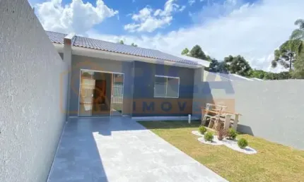 Casa no Santa Terezinha frente pra rua, Parcele parte da entrada!!!