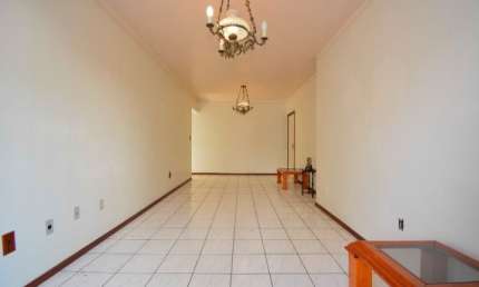 APARTAMENTO COM 3 QUARTOS NO CENTRO DE FLORIANÓPOLIS/SC