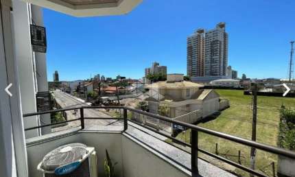 Apartamento com 2 Quartos e 1 Vaga de Garagem no Centro de Palhoça/SC
