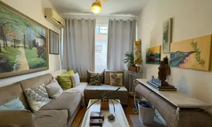 Apartamento de 2 dormitórios no Centro com vaga de garagem