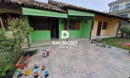 Palmeiras -Cabo Frio/RJ - Ótima casa linear em condomínio.