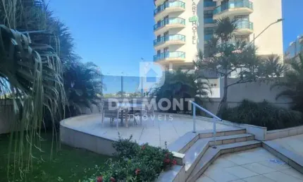 Praia do Forte - Cabo Frio/RJ - Belíssimo apartamento.