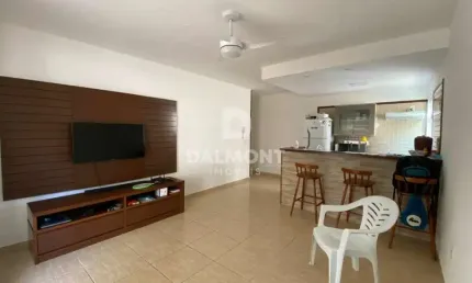 Péro - Cabo Frio - Apartamento com 3 quartos em condomínio em frente a Praia do Peró.