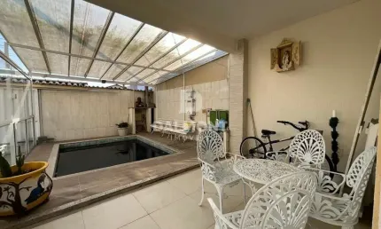 Novo Portinho - Cabo Frio/RJ - Casa com 4 dormitórios à venda, 225 m² por R$ 950.000.