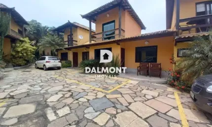 Geribá - Búzios - Casa duplex  belíssima com 2 suítes, piscina, próximo a praia.
