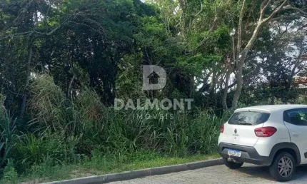 Caravelas - Búzios - Terreno 450 M², ótima localização.