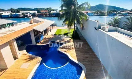 Ogiva - Cabo Frio/RJ - Casa de alto padrão com vista e acesso ao Canal do Itajuru