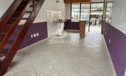 Peró - Cabo Frio - Loja no Praia Shopping a pouco metros da Praia do Peró.
