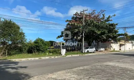 Ogiva - Cabo Frio/RJ - Terreno plano na principal av da Ogiva/Peró - 877m²