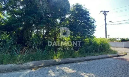 Caravelas - Búzios -Terreno ótima localização, com 873,27M²em condomínio.