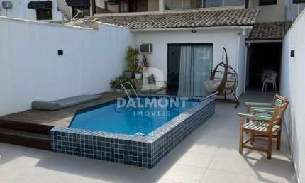 Palmeiras - Cabo Frio/RJ - Casa independente com 3 suítes por R$ 800.000,00