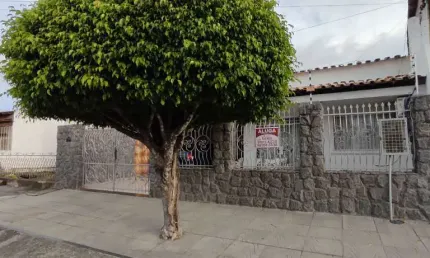 Casa com 3 quartos para alugar em São João, Feira de Santana 