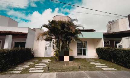 Casa de Condominio em Santa Mônica I  -  Feira de Santana