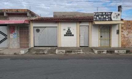 Casa com 3 quartos à venda no Tomba, Feira de Santana 