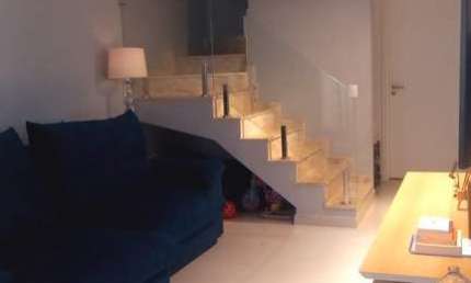Casa Sobrado na Vila Polopoli ( Butantã) com 2 Suítes com AR CONDICIONADO e 2 Vagas de Garagem