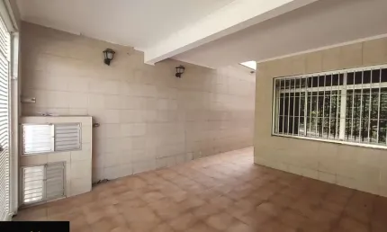 Sobrado com 03 Dormitórios ( 1 Suíte com Terraço), 02 Vagas para automóvel, bairro extremamente arborizado- perto da USP ( Jd Rizzo - Butantã).
