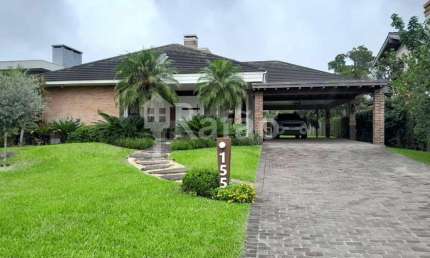 Casa para Venda em Osório, Vila da Serra, 4 dormitórios, 3 suítes, 1 banheiro, 6 vagas