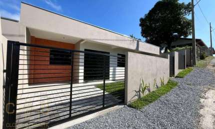 Casa com 03 dormitórios - 600 MTRS da Praia -  em Barra Velha