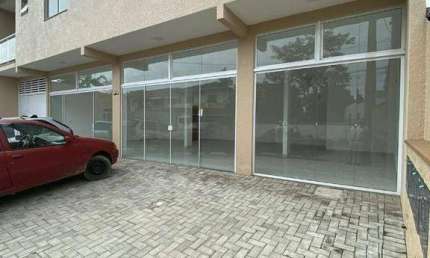 PRÉDIO COM 02 APARTAMENTOS E COM SALA COMERCIAL NO TÉRREO