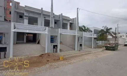 Sobrado com 2 dormitórios à venda, 109 m² por r$ 545.000,00 - itacolomi - balneário piçarras/sc