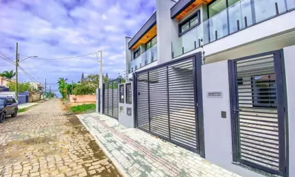 Casa com 3 quartos à venda no Itacolomi, Balneário Piçarras 