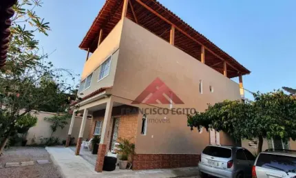 Casa à Venda em Itaipu, 6 Quartos, Sendo 4 suítes, Varanda, Quintal, com 327 m² por R$ 590.000,00