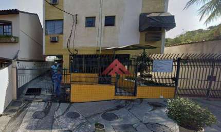 Cobertura à Venda em São Gonçalo | 3 quartos | 1 suíte | 2 Varandas | 2 Salas | Vaga de Garagem | Churrasqueira | 140 m² | R$ 255.000,00