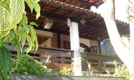 Casa com 3 quartos, com excletente localizaçã- Mutuá - São Gonçalo/RJ