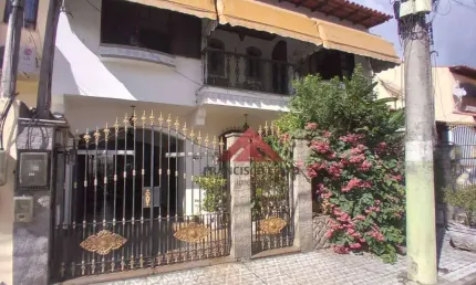 Casa com 4 dormitórios à venda, 180 m² por R$ 700.000,00 - Brasilândia - São Gonçalo/RJ
