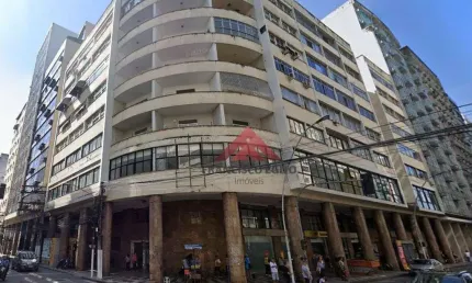 Apartamento à venda no centro de niterói, 2 quartos, silencioso, amplo, portaria 24 horas, 95 m² por r$ 350.000,00
