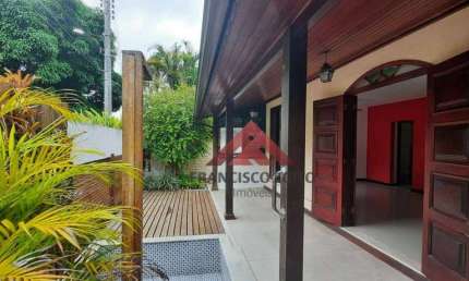 Casa com 3 quartos à venda, 360 m² por R$ 760.000 - São Francisco - Niterói/RJ