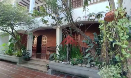 Casa Duplex com 7 Quartos à Venda em Santa Rosa (4 Suítes), Varanda, Anexo com Suíte, Garagem para até 6 Carros, 485 m², R$ 3.279.191,00