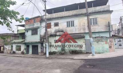 Casa com 2 quartos à venda, 212 m por  240.000 - Centro - São Gonçalo-RJ